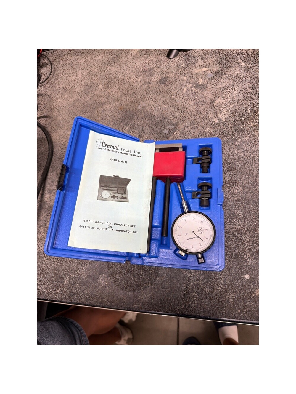 Central Tools 6410 1 Inch Range Dial Indicator Set Magnetic Base Case T-1
